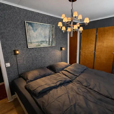 بيت للعطل Stort Hus Med Hage Og Bekk, 5 Soverom, 8 Min Til Sentrum *