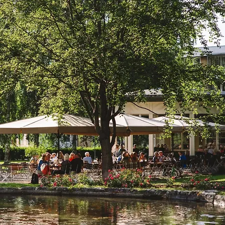 Stort Hus Med Hage Og Bekk, 5 Soverom, 8 Min Til Sentrum Ferienhaus Lillehammer
